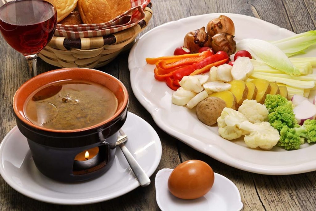 bagna cauda Piedmontese cuisine